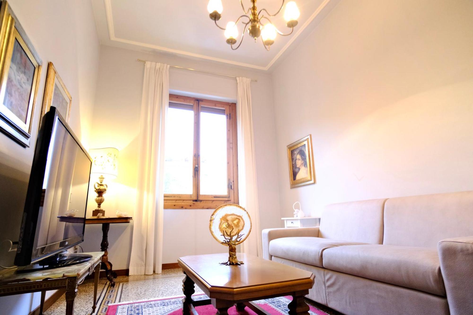 Boccaccio Boutique * Florencia